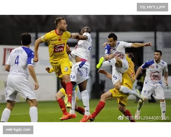 兰斯0-2不敌洛里昂，保级形势再度严峻